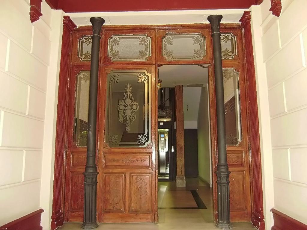 Hostal Miguel Angel Madrid Exteriör bild